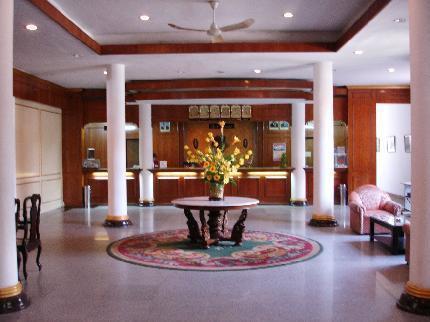 Holiday Hotel Phnom Penh Exterior foto