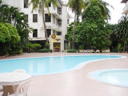 Holiday Hotel Phnom Penh Exterior foto
